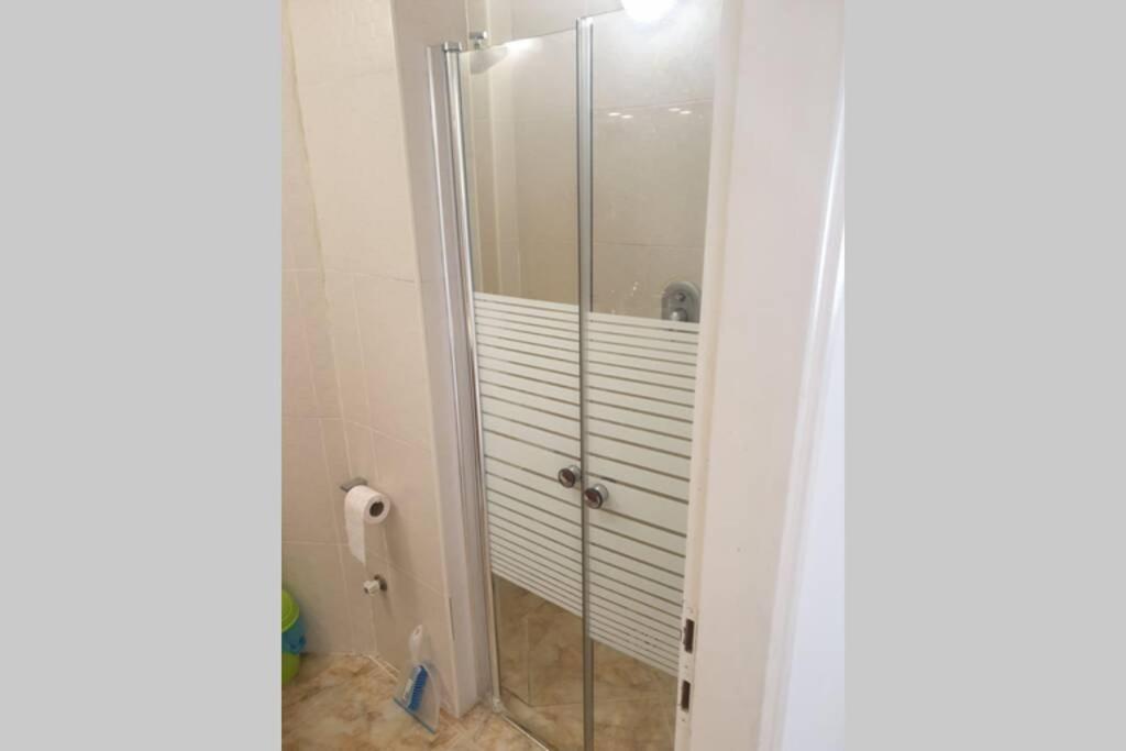 Family Apartment By The Sea Haifa Ngoại thất bức ảnh